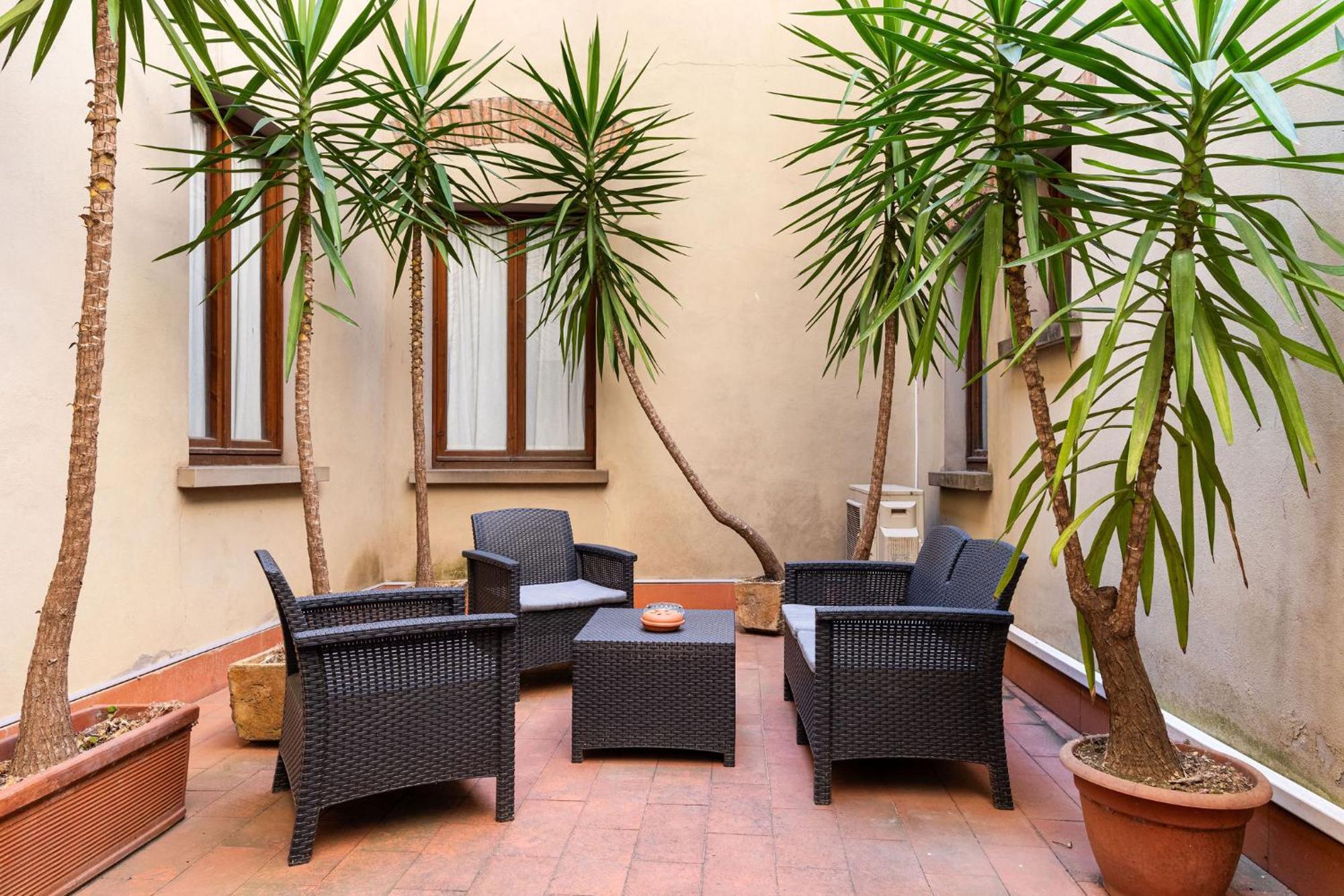 Signoria Apartment With Patio Florencia Exterior foto